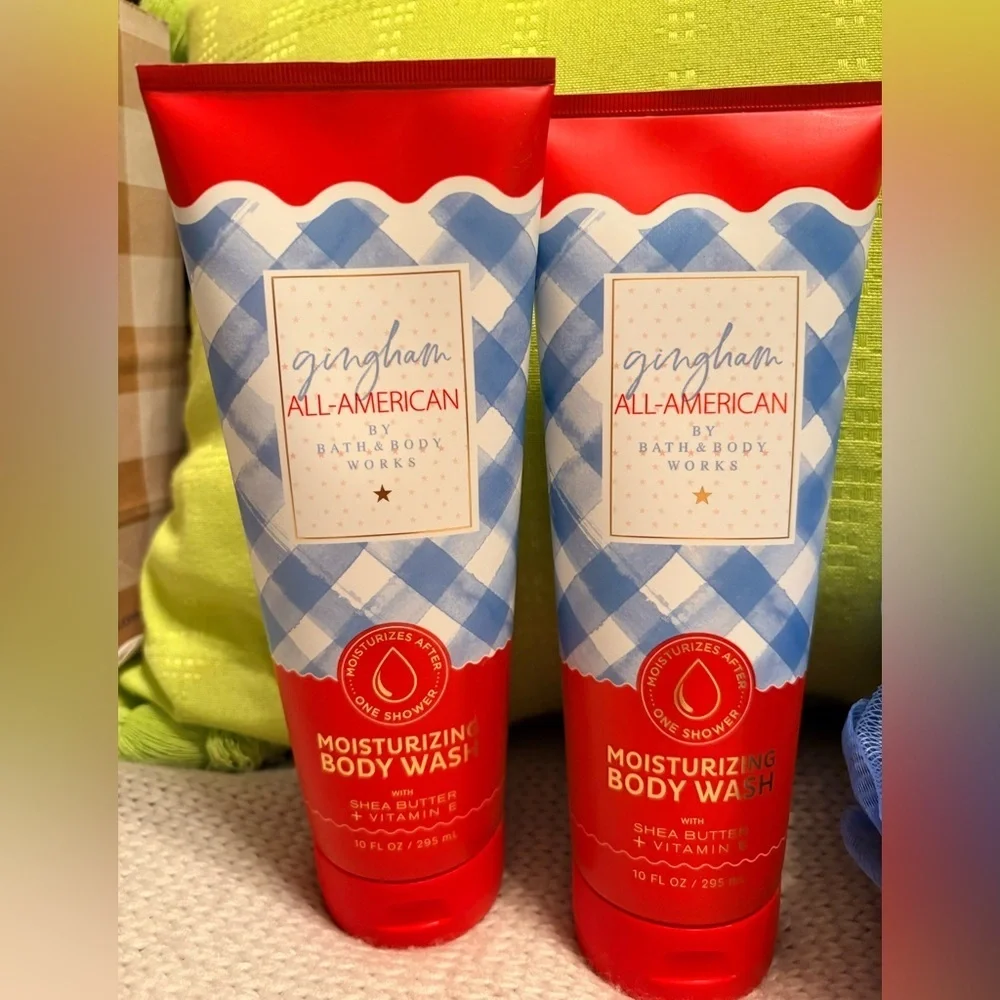 NWT Bath & Body Works Gingham All American Body Wash and Loofah Sponge
